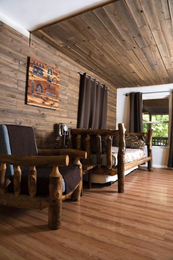 Remodelled Cabin! Great Location! Sevierville Exterior photo